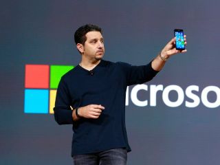 Un responsable de Microsoft parle "de son bébé" : un appareil Surface de poche