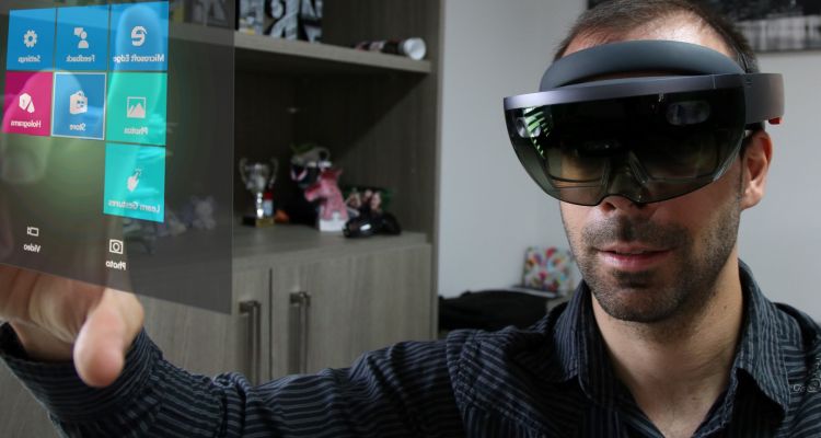 HoloLens 2 : processeur ARM, champ de vision plus large et Cshell ?