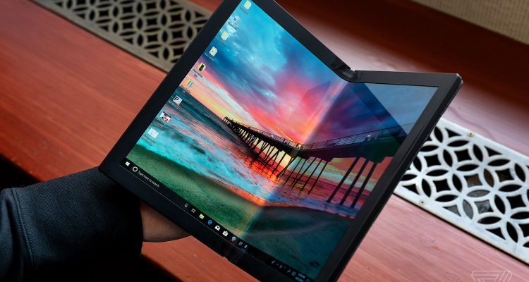 Lenovo dévoile le premier PC pliable au monde sous Windows 10