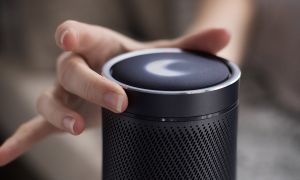 ​Harman Kardon officialise son haut-parleur Invoke propulsé par Cortana