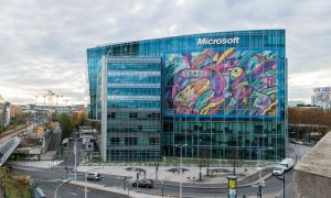 Les bâtiments de Microsoft France redécorés grâce à un artiste... et une Surface