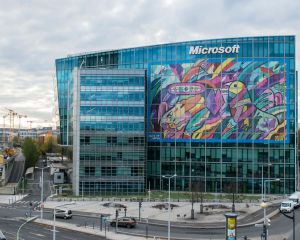 Les bâtiments de Microsoft France redécorés grâce à un artiste... et une Surface