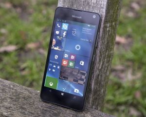 B2X, le nouveau support des Lumia présents du marché, propose enfin son appli
