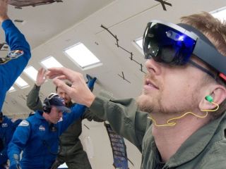HoloLens en avion, c'est bien utile pour certains vols !