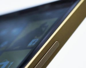 Nokia Lumia 930 : le modèle doré s'affiche sous toutes ses coutures