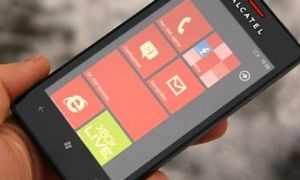 Nouveau Windows Phone 7.5 : l'Alcatel One Touch