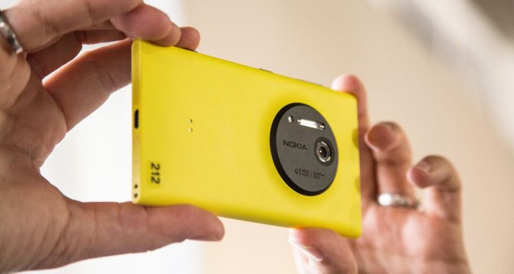 Lumia Camera enfin dispo sur le Nokia Lumia 1020 équipé de Windows 10 Mobile