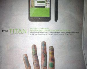 Une page de pub complète pour le HTC Titan dans un journal de Londres