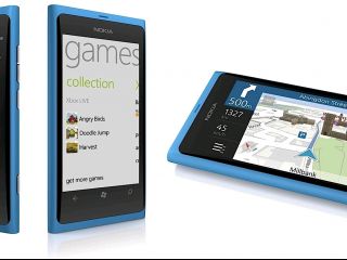 Le Nokia Lumia 800 en couleur cyan disponible chez The Phone House
