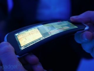 Nokia Kinetic : écran flexible et interface pliable dans le futur ?