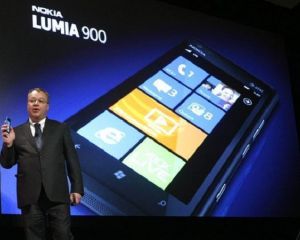 Nokia Lumia 900 : déballage & test par TechFeedTV