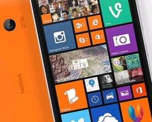 [MAJ2] Expansys propose également le Nokia Lumia 930 avec accessoires