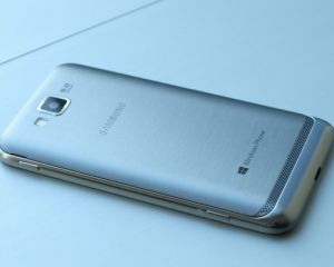 Hands-on du Samsung ATIV S et comparaison avec le Galaxy S3