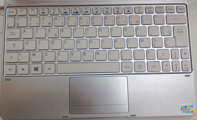 AcerW510-FR-Keyboard