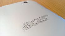 acer-w3810-acerlogo-back-closeup