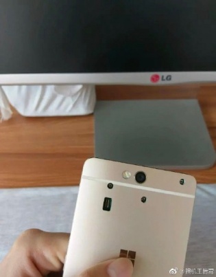 Lumia-960-prototype-7