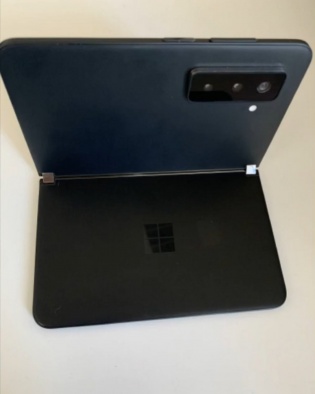Surface-Duo-2-back-side